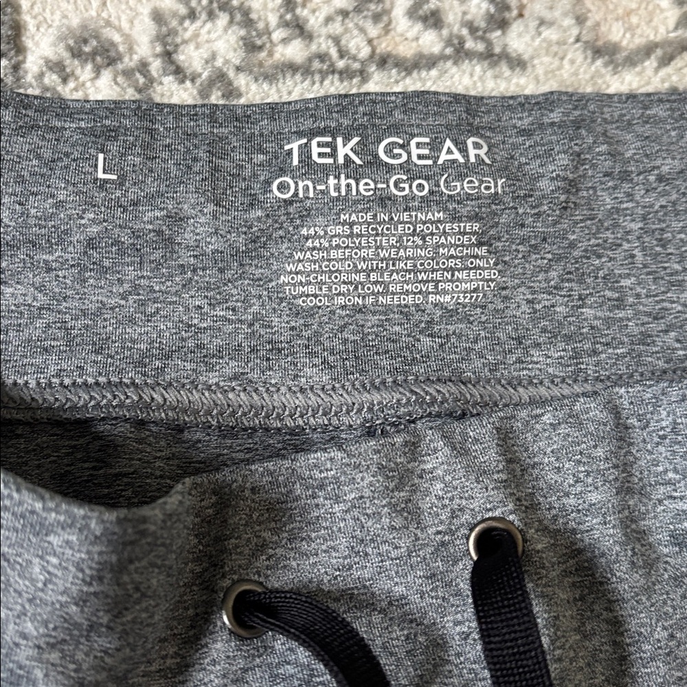 Tek Gear Capri Length Pants - Picture 3 of 4